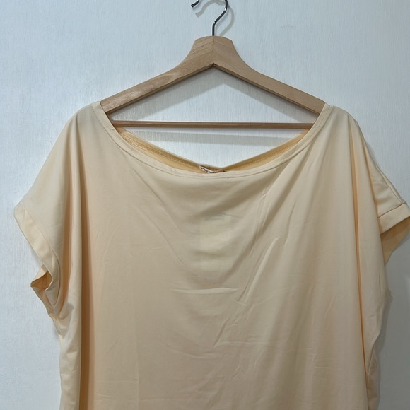 POETSKY WOMENS TOP CREAM SHORT SLEEVE Sz LG NEW - Picture 3 of 8